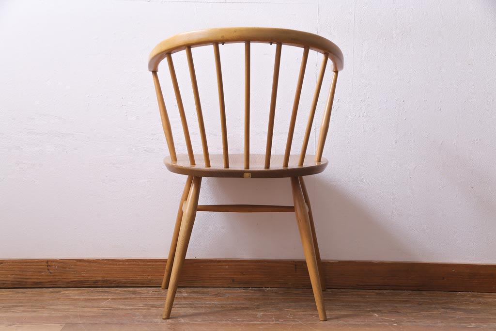 ヴィンテージ家具　イギリスビンテージ　ERCOL(アーコール)　洗練されたデザインが格好いいスモーカーズチェア(ダイニングチェア、アームチェア)