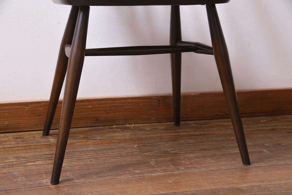 ヴィンテージ家具　イギリスビンテージ　ERCOL(アーコール)　落ちついた色味のウィンザーチェア(ワークチェア、椅子、ウインザーチェア)(1)