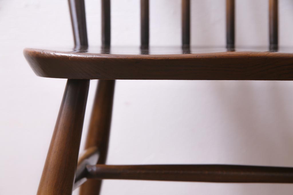 ヴィンテージ家具　イギリスビンテージ　ERCOL(アーコール)　落ちついた色味のウィンザーチェア(ワークチェア、椅子、ウインザーチェア)(3)