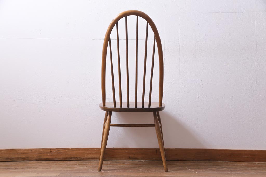 ヴィンテージ家具　イギリスビンテージ　ERCOL(アーコール)　美しく丈夫な作りが魅力的なクエーカーチェア(椅子)