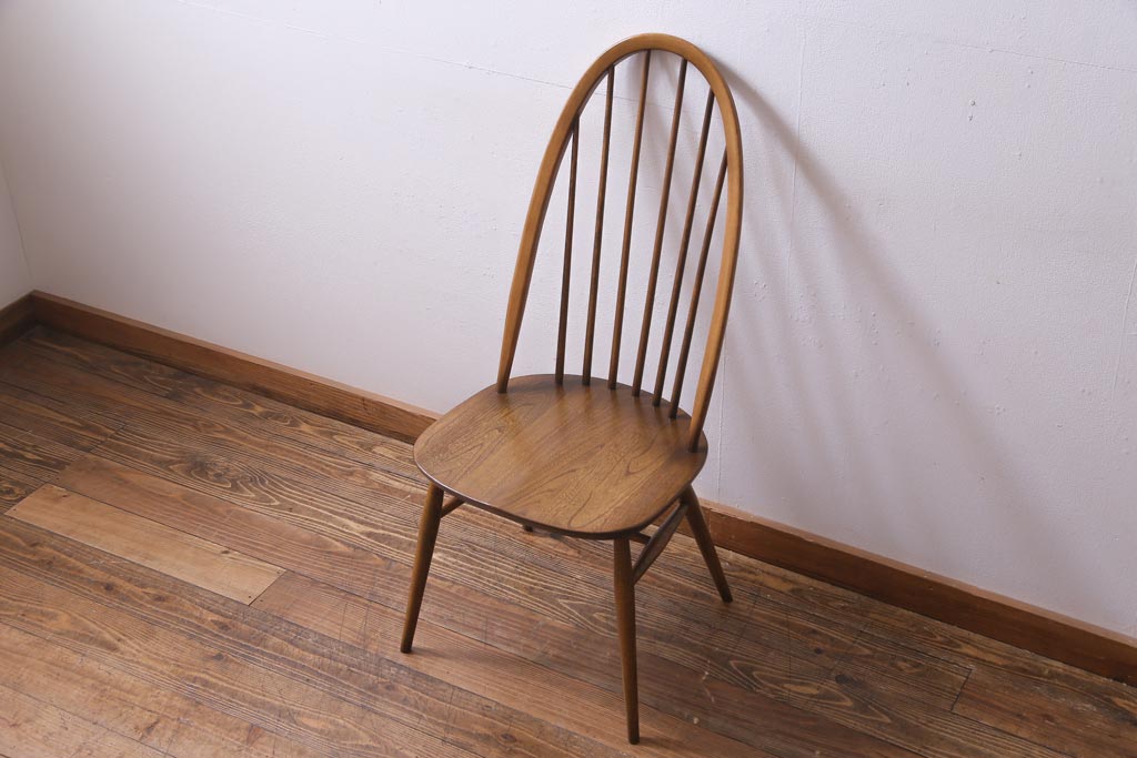 ヴィンテージ家具　イギリスビンテージ　ERCOL(アーコール)　美しく丈夫な作りが魅力的なクエーカーチェア(椅子)(1)