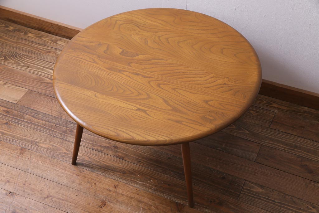 ヴィンテージ家具　イギリスビンテージ　ERCOL(アーコール)　明るい色味のコーヒーテーブル(ラウンドテーブル)