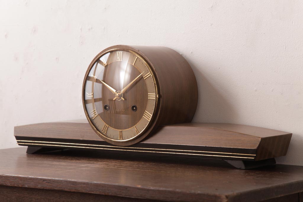 アンティーク雑貨　昭和中期　AICHI(愛知時計電機)　ゼンマイ式　30DAY　大人な雰囲気が格好いい置時計(振り子時計)