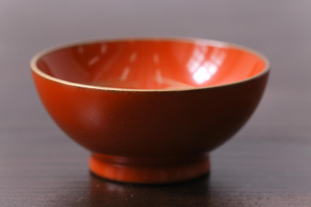 和製アンティーク　箱付き　木製　蒔絵　図変わり盃5つセット(漆器)