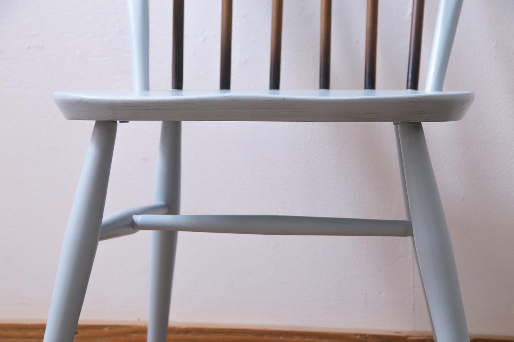 ペイント家具　ERCOL(アーコール)　コントラストが楽しめるウィンザーダイニングチェア(椅子)(1)