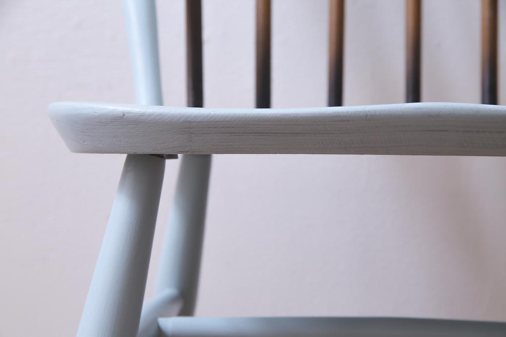 ペイント家具　ERCOL(アーコール)　コントラストが楽しめるウィンザーダイニングチェア(椅子)(1)