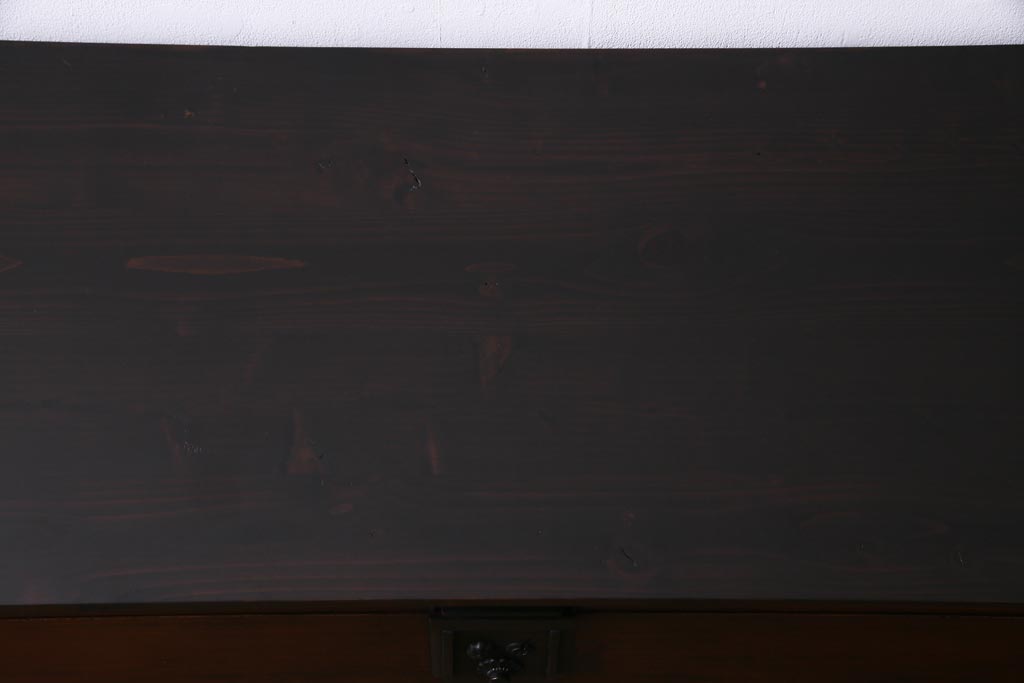 アンティーク家具　和製アンティーク　前面ケヤキ材　味わい深い時代箪笥をリメイクしたサイドボード(引き出し、チェスト)