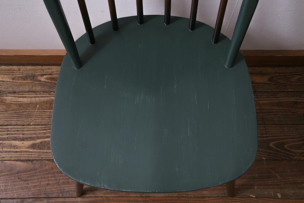 ペイント家具　ERCOL(アーコール)　アースカラーが優しげな雰囲気醸し出すウィンザーダイニングチェア(椅子)