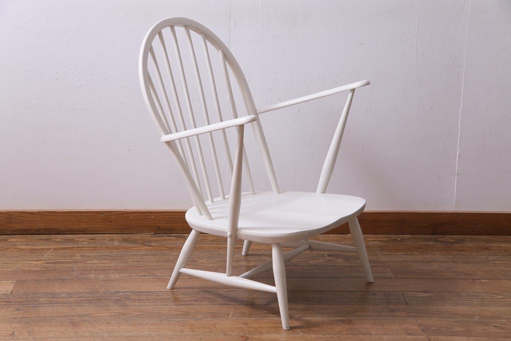 ヴィンテージ家具　イギリスビンテージ　ERCOL(アーコール)  淡いペイントカラーが愛らしいラウンジチェア(椅子、アームチェア)