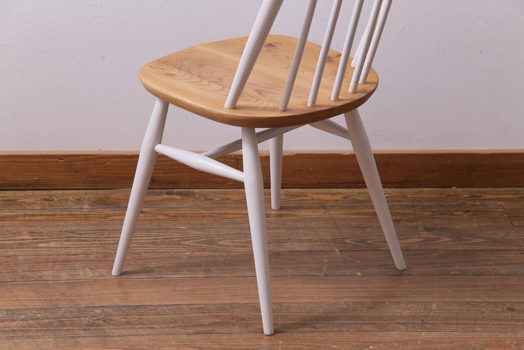 ヴィンテージ家具　ビンテージ　ERCOL(アーコール)　ツートンカラーがおしゃれなナチュラルペイントのクエーカーチェア(椅子)(2)