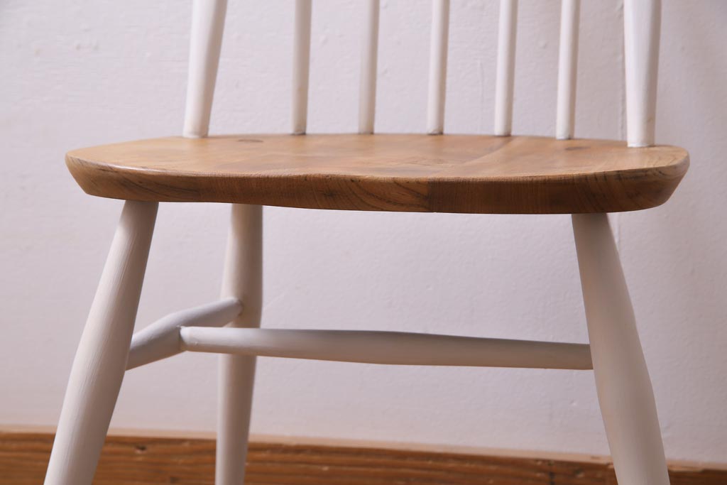 ヴィンテージ家具　ビンテージ　ERCOL(アーコール)　ツートンカラーがおしゃれなナチュラルペイントのクエーカーチェア(椅子)(3)