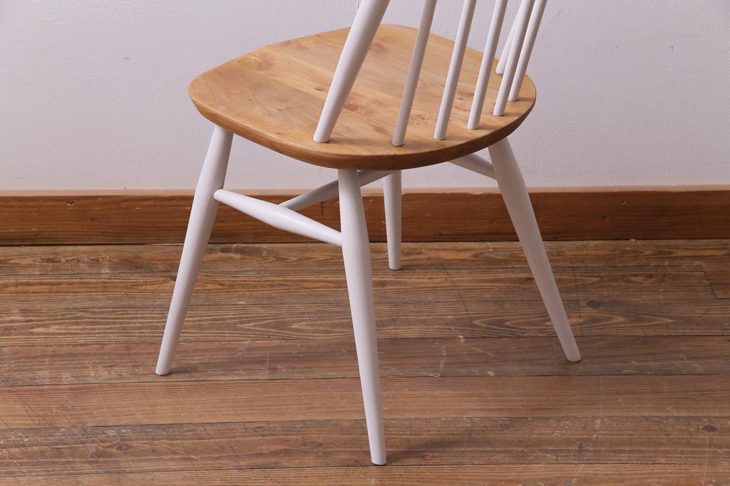 ヴィンテージ家具　ビンテージ　ERCOL(アーコール)　ツートンカラーがおしゃれなナチュラルペイントのクエーカーチェア(椅子)