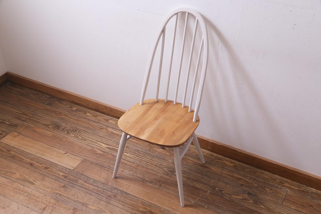 ヴィンテージ家具　ビンテージ　ERCOL(アーコール)　バイカラーがおしゃれなペイントクエーカーチェア(椅子)(1)