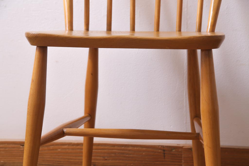 ヴィンテージ家具　イギリスビンテージ　ERCOL(アーコール)　明るい木色があたたかなウィンザーチェア(ワークチェア、椅子、ウインザーチェア)