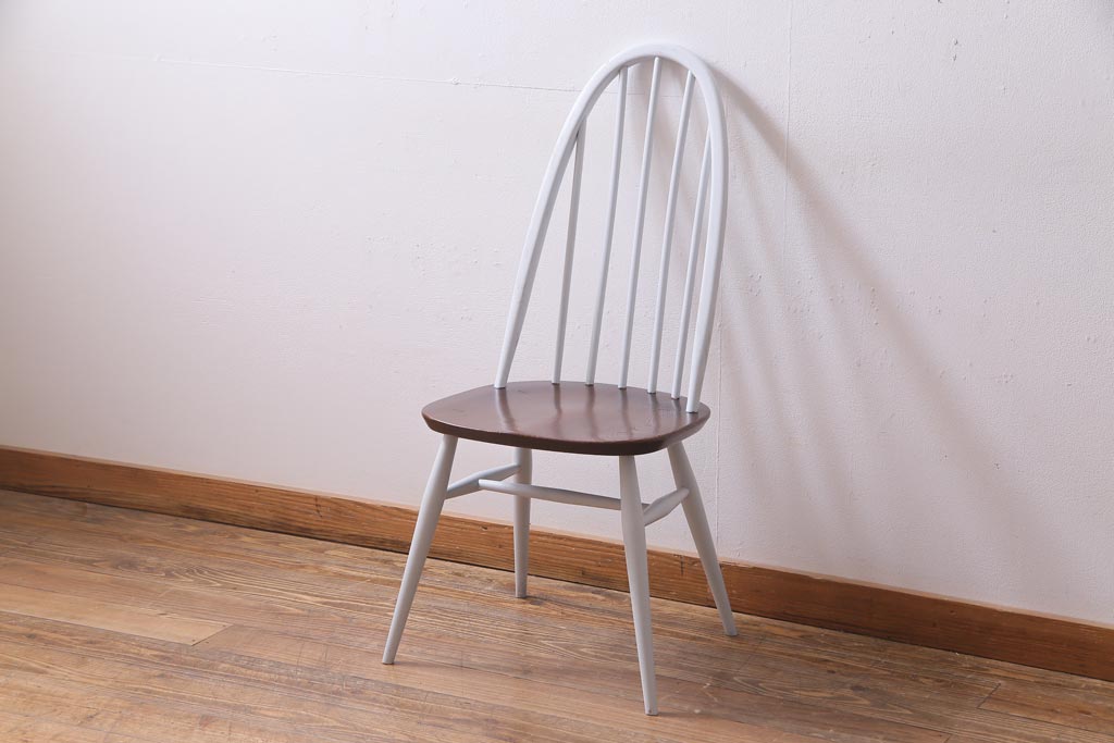 ヴィンテージ家具　ビンテージ　ERCOL(アーコール)　コントラストが目を引くペイントクエーカーチェア(椅子)(3)