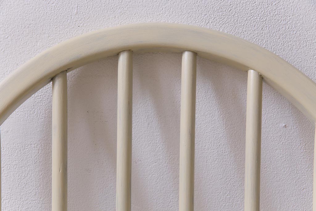 ペイント家具　ERCOL(アーコール)　あたたかなカラーのフープバックアームチェア(ウィンザーチェア、椅子、ウインザーチェア)