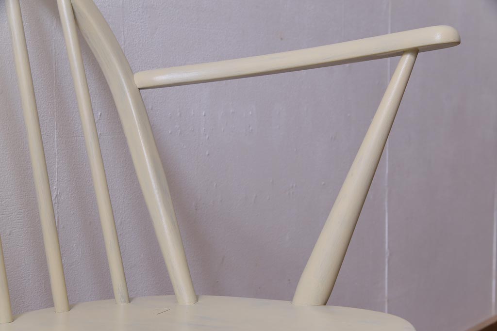 ペイント家具　ERCOL(アーコール)　あたたかなカラーのフープバックアームチェア(ウィンザーチェア、椅子、ウインザーチェア)