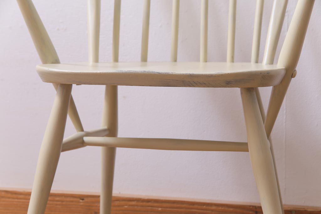 ペイント家具　ERCOL(アーコール)　あたたかなカラーのフープバックアームチェア(ウィンザーチェア、椅子、ウインザーチェア)