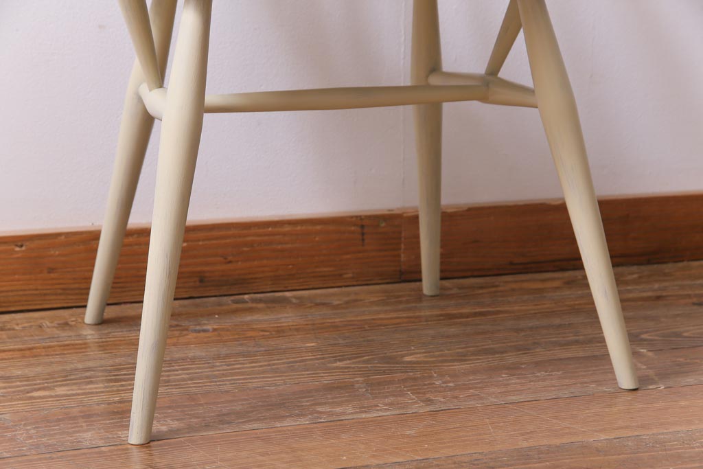 ペイント家具　ERCOL(アーコール)　あたたかなカラーのフープバックアームチェア(ウィンザーチェア、椅子、ウインザーチェア)