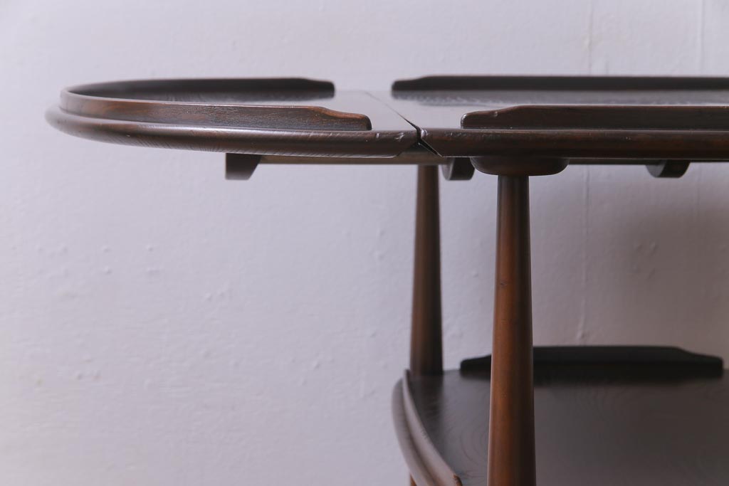 ヴィンテージ家具　イギリスビンテージ　ERCOL(アーコール)　上品で洗練されたデザインのバタフライトロリー(キッチンワゴン、キャスターワゴン)