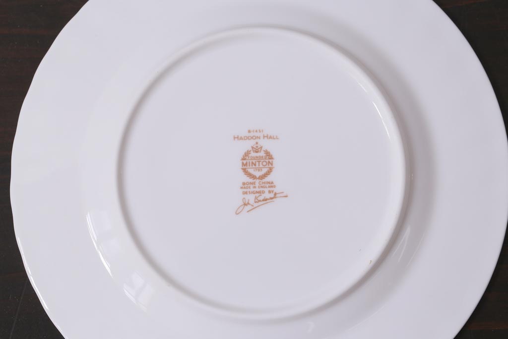 中古美品　イギリス　MINTON(ミントン)　Haddon Hall(ハドンホール)　ティーセット(カップ&ソーサー、プレート)(1)