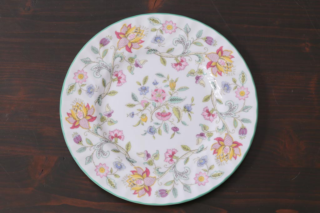 中古美品　イギリス　MINTON(ミントン)　Haddon Hall(ハドンホール)　ティーセット(カップ&ソーサー、プレート)(1)