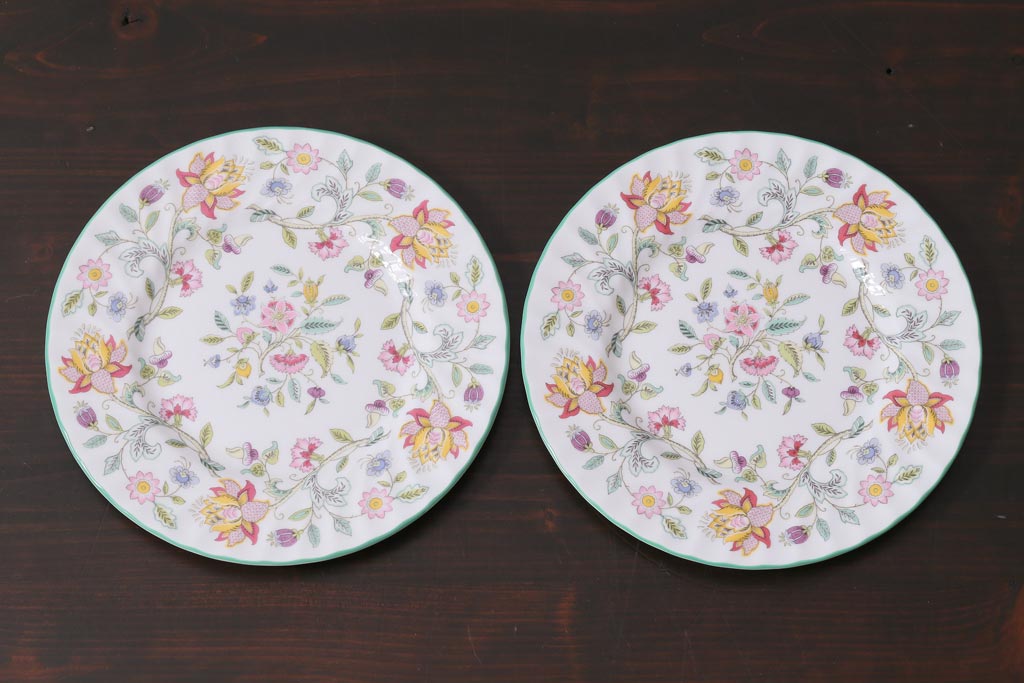 中古美品　イギリス　MINTON(ミントン)　Haddon Hall(ハドンホール)　ティーセット(カップ&ソーサー、プレート)(3)