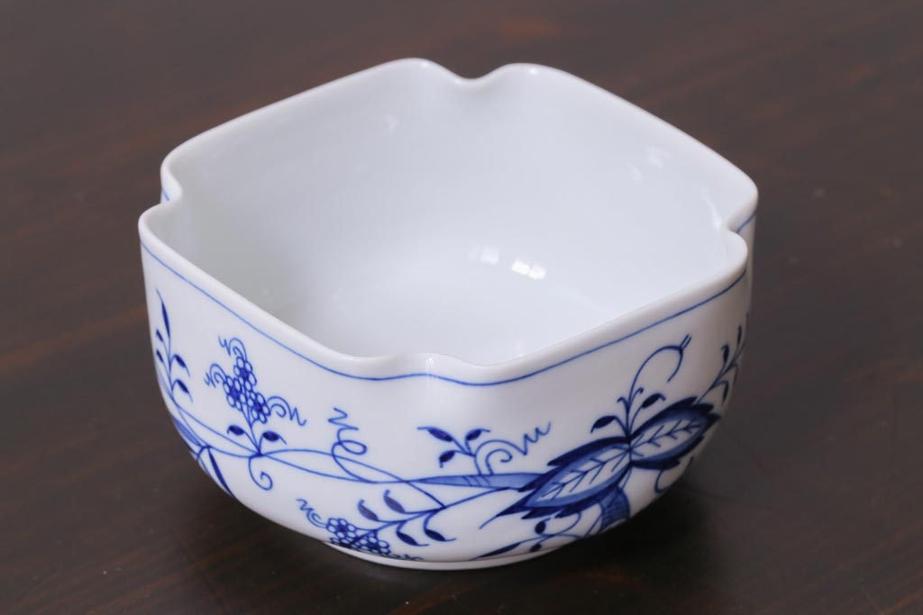 中古美品　MEISSEN(マイセン)　ブルーオニオン　木瓜型小鉢(スクエアボウル)