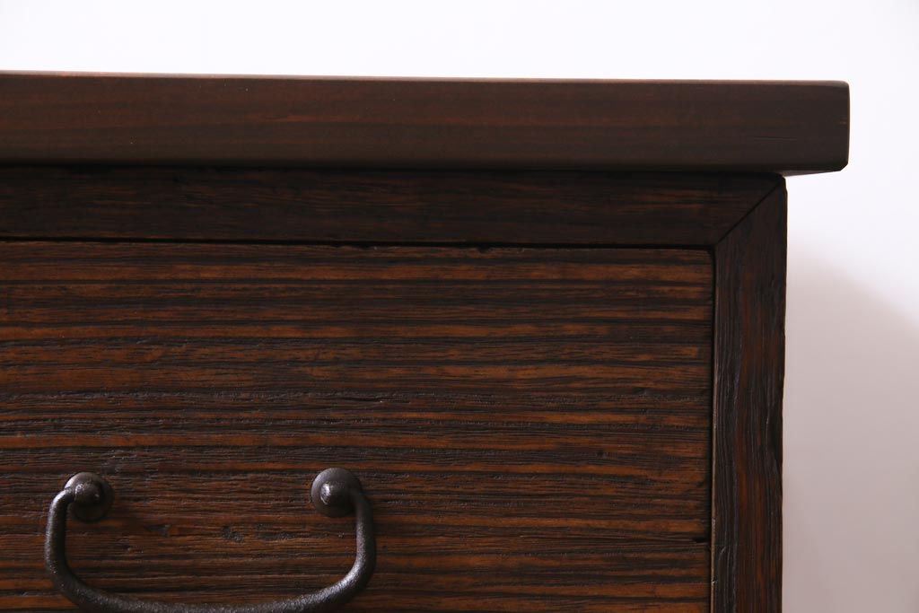 レトロ家具　昭和初期　鉄脚　桐材　上品なレトロスタイルに合うリメイクリビングボード(テレビ台、衣装箪笥)(1)