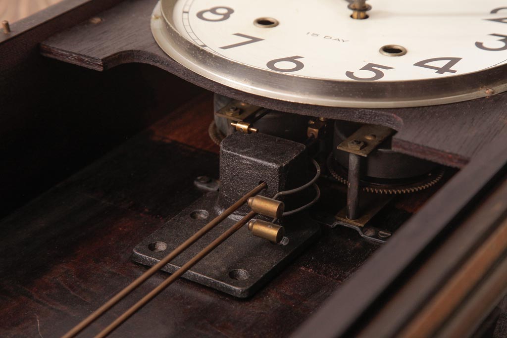 アンティーク雑貨　昭和レトロ　Meiji(明治時計社)　15DAY　ゼンマイ式　クラシカルな意匠が上品な柱時計(振り子時計、掛け時計)