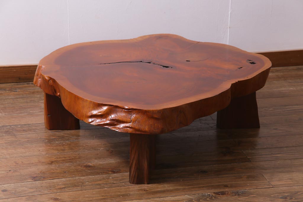 ヴィンテージ家具　ビンテージ　ケヤキ一枚板　重厚感漂う厚みのある天板の座卓(センターテーブル)