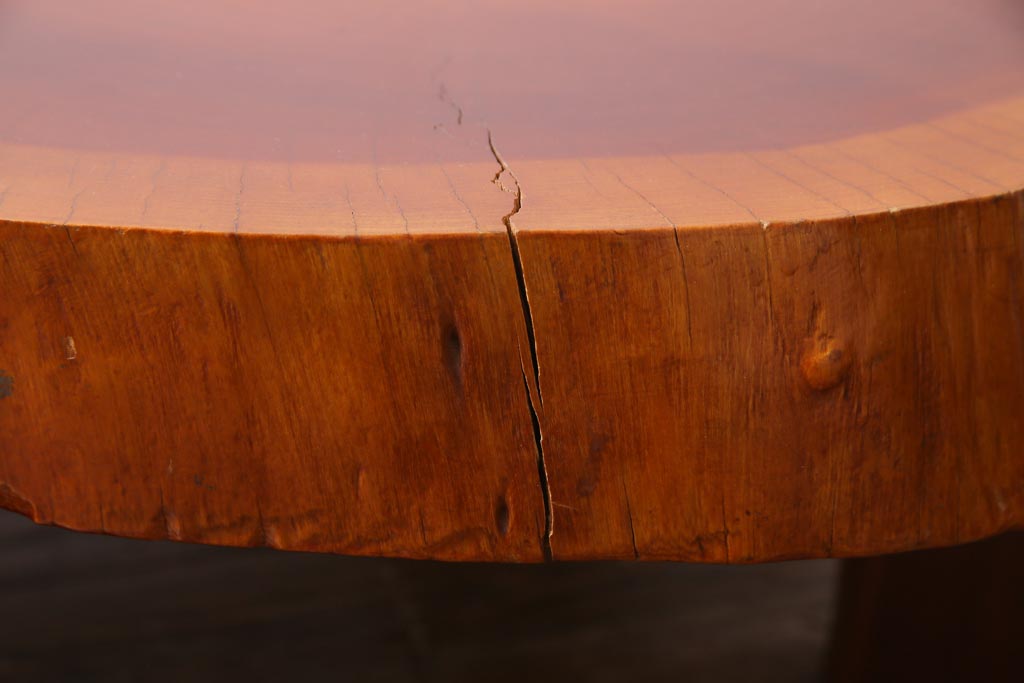 ヴィンテージ家具　ビンテージ　ケヤキ一枚板　重厚感漂う厚みのある天板の座卓(センターテーブル)