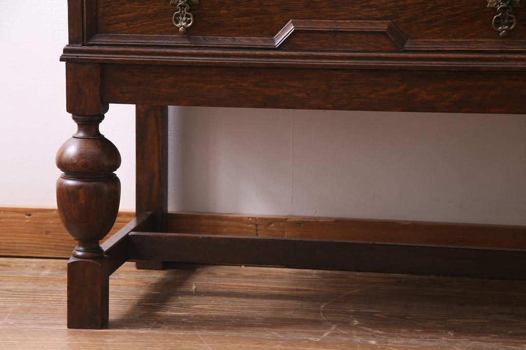 アンティーク家具　イギリスアンティーク　オーク材　上手物　ジャコビアン様式　品格あふれる佇まいが素敵なライティングビューロー(簿記机、在宅ワーク、在宅用ワークデスク)