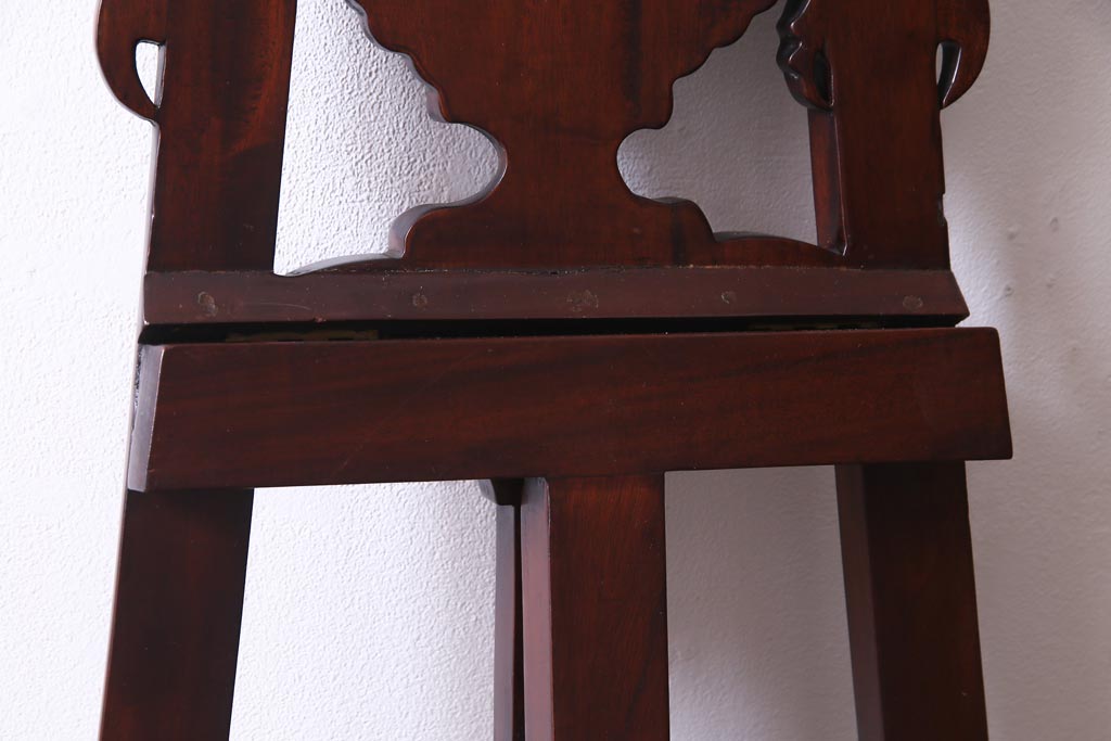 アンティーク雑貨　フランス輸入家具　マホガニー材　ロココ様式　クラシカルな雰囲気漂うイーゼル(画架、ディスプレイ)