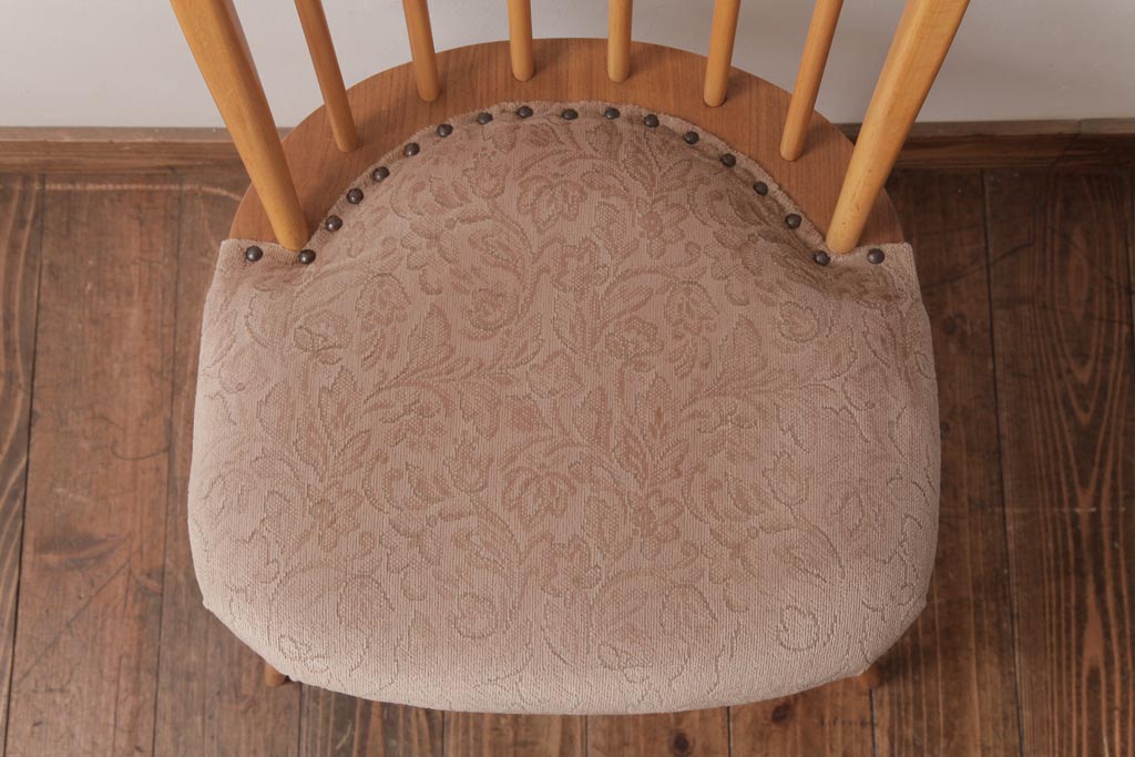 ヴィンテージ家具　イギリスビンテージ　ERCOL(アーコール)　フープバック　布張り座面のウィンザーチェア(ダイニングチェア、ワークチェア、椅子、ウインザーチェア)
