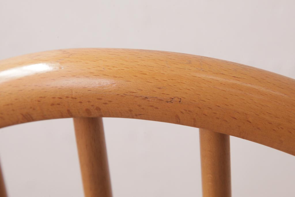 ヴィンテージ家具　イギリスビンテージ　ERCOL(アーコール)　フープバック　布張り座面のウィンザーチェア(ダイニングチェア、ワークチェア、椅子、ウインザーチェア)