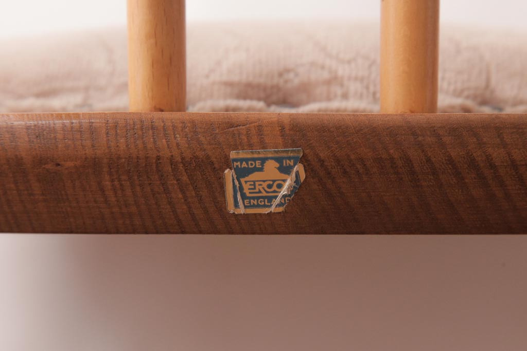 ヴィンテージ家具　イギリスビンテージ　ERCOL(アーコール)　フープバック　布張り座面のウィンザーチェア(ダイニングチェア、ワークチェア、椅子、ウインザーチェア)
