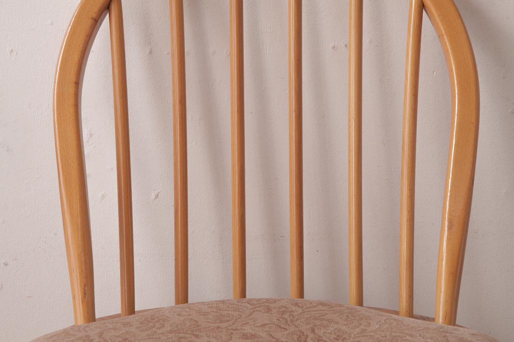 ヴィンテージ家具　イギリスビンテージ　ERCOL(アーコール)　フープバック　布張り座面のウィンザーチェア(ダイニングチェア、ワークチェア、椅子、ウインザーチェア)(1)