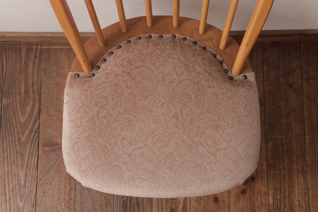 ヴィンテージ家具　イギリスビンテージ　ERCOL(アーコール)　フープバック　布張り座面のウィンザーチェア(ダイニングチェア、ワークチェア、椅子、ウインザーチェア)(1)