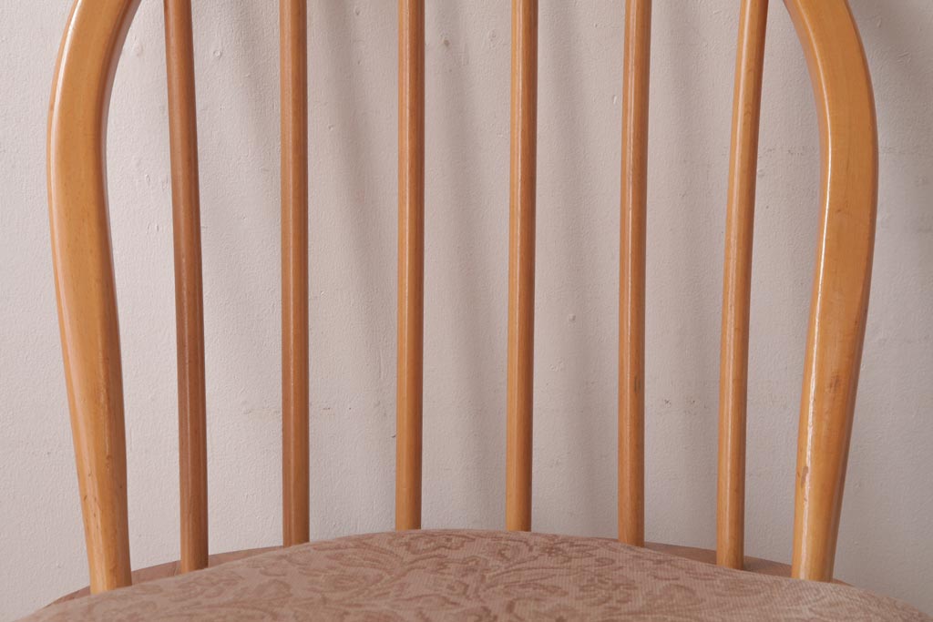 ヴィンテージ家具　イギリスビンテージ　ERCOL(アーコール)　フープバック　布張り座面のウィンザーチェア(ダイニングチェア、ワークチェア、椅子、ウインザーチェア)(2)
