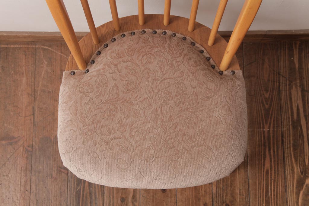 ヴィンテージ家具　イギリスビンテージ　ERCOL(アーコール)　フープバック　布張り座面のウィンザーチェア(ダイニングチェア、ワークチェア、椅子、ウインザーチェア)(2)