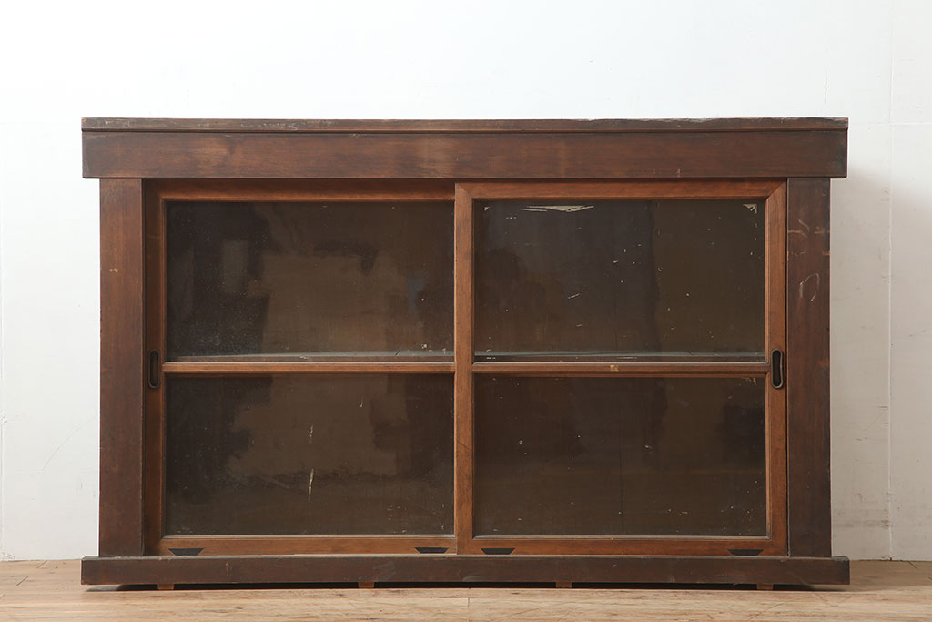 アンティーク家具　明治大正期　太い框が立派な水屋箪笥キャビネット・上段(ガラスケース、収納棚)(R-036323)