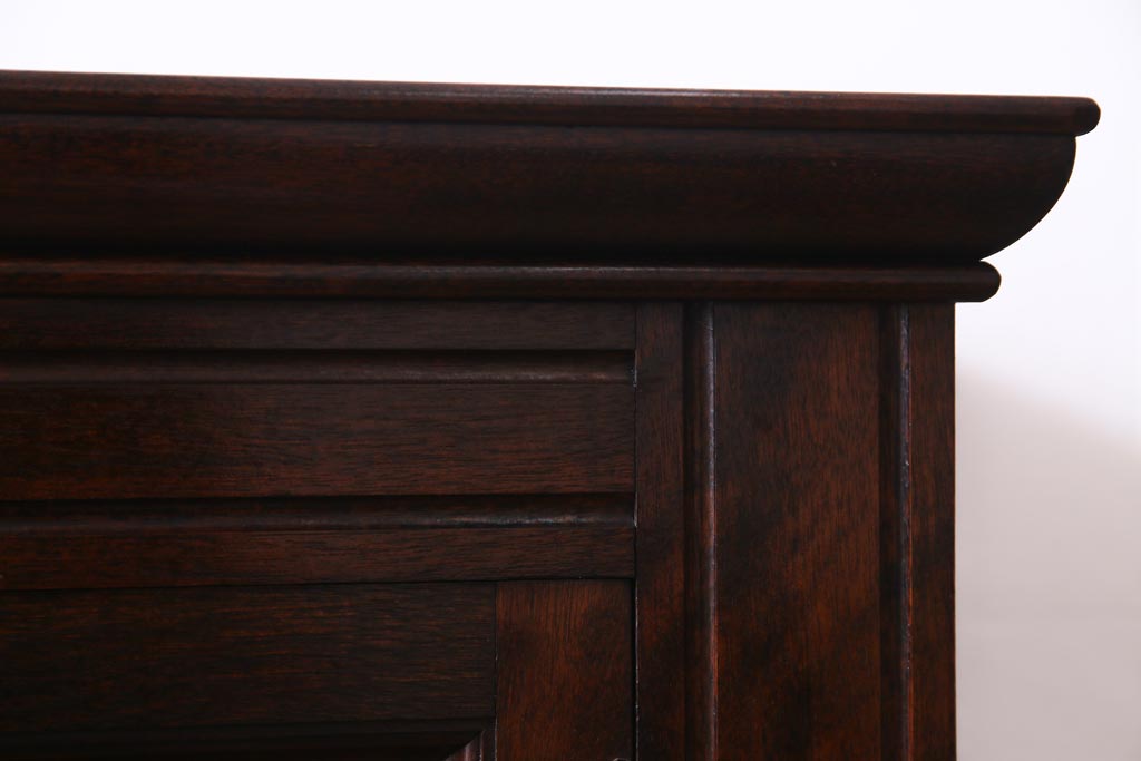 中古　松本民芸家具　B型サイドボード　ジャコビアン様式がクラシカルなキャビネット(収納棚、戸棚)(定価約51万円)