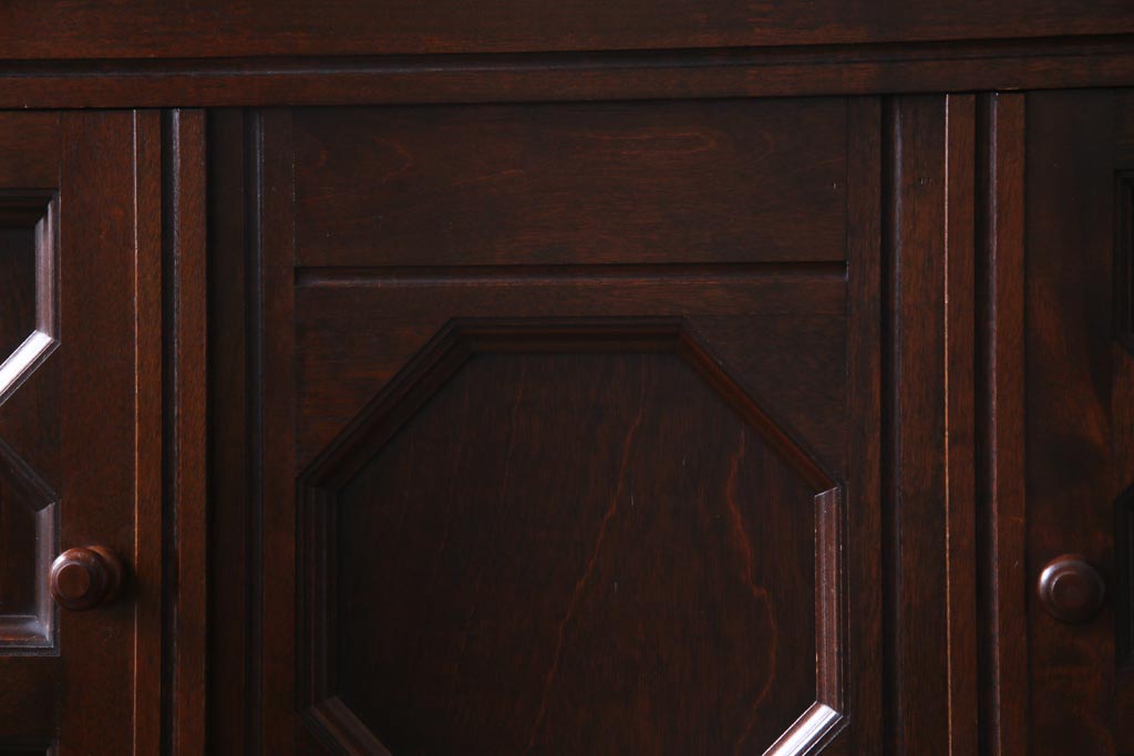 中古　松本民芸家具　B型サイドボード　ジャコビアン様式がクラシカルなキャビネット(収納棚、戸棚)(定価約51万円)