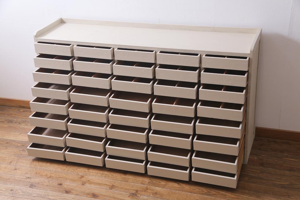 ペイント家具　レトロ家具　40杯　たっぷり収納できるシンプルな書類ケース(チェスト、サイドボード、引き出し)