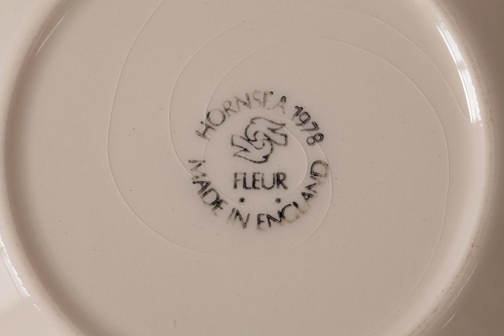 ヴィンテージ雑貨　イギリスビンテージ　Hornsea(ホーンジー)　FLEUR(フルール)　カップ&ソーサー3客セット(R-036419)