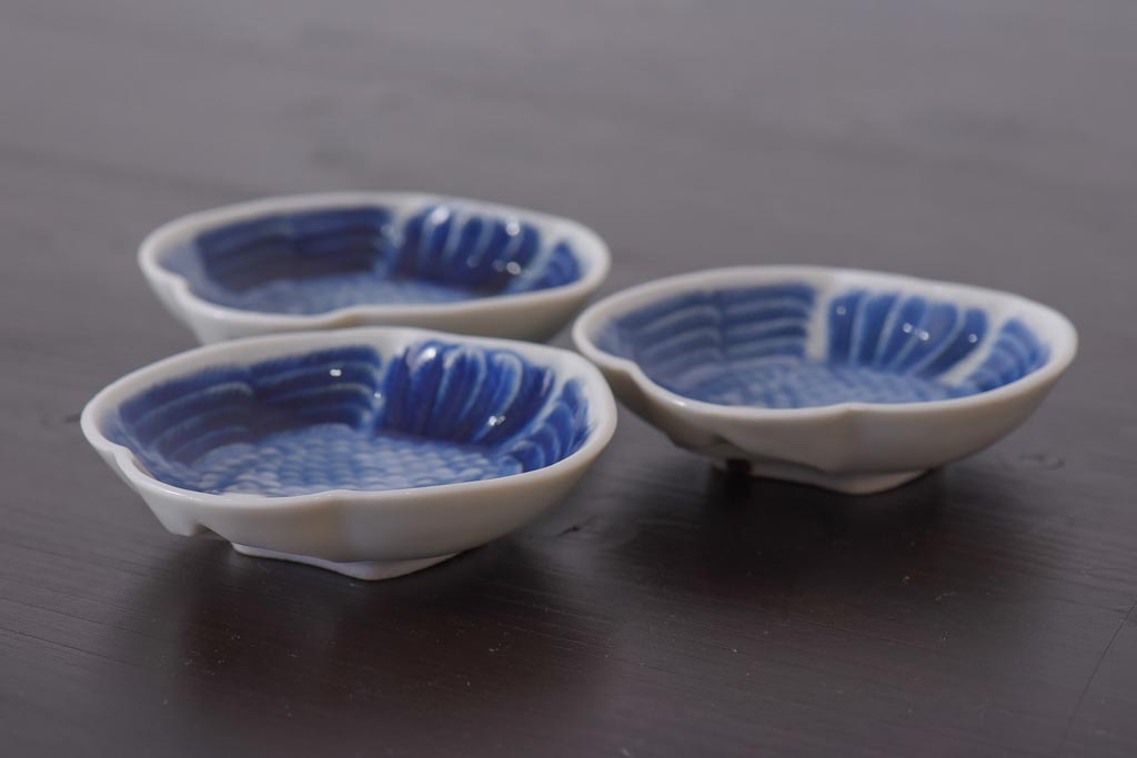 アンティーク雑貨　江戸後期　ふくら雀　小皿3枚セット(和食器)(R-036514)