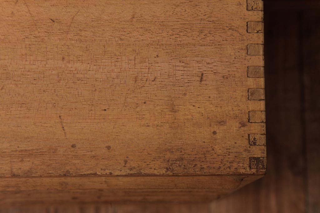 アンティーク雑貨　クロネコ　昭和レトロな佇まいが魅力のミシン糸ケース(収納棚)