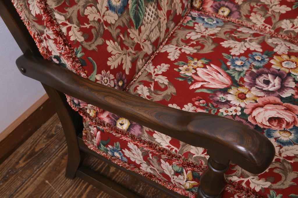 ヴィンテージ家具　イギリスビンテージ　ERCOL(アーコール)　クラシカルな3人掛けソファ(アームソファ)