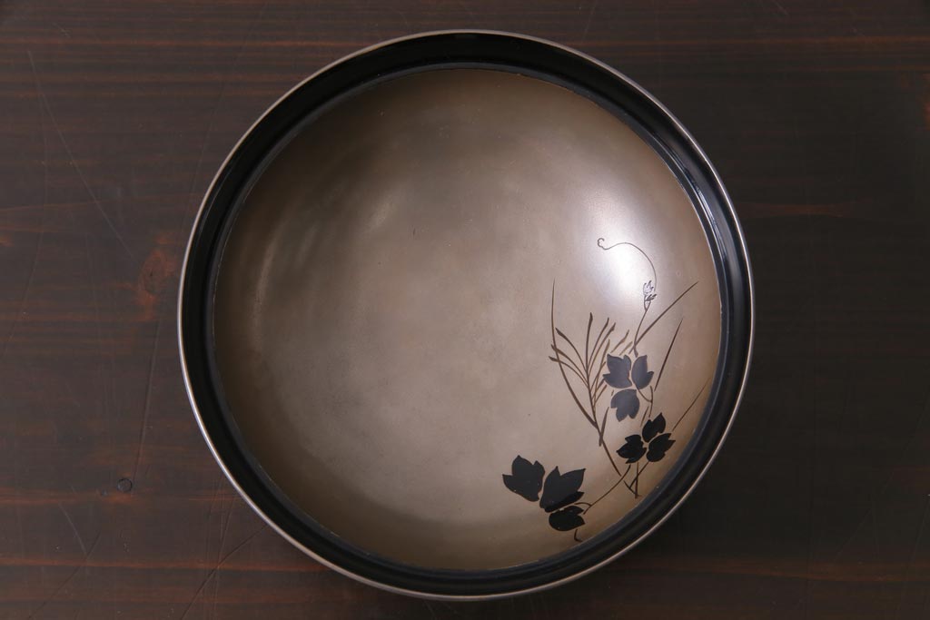 昭和期　輪島塗　涛華堂　八井珠蔵　黒塗銀地秋草描金　蒔絵　木製盛器・箱付き(菓子鉢、漆器)(R-036565)